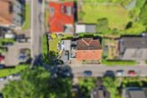 Vogelperspektive - Attraktives Mehrfamilienhaus mit 3 Wohneinheiten & 2 Garagen in Langenhagen! Mein Haus = Mein Makler