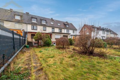 Zwei Reihenmittelhäuser mit 260 m² Wohnfläche & Garten! Mein Haus = Mein Partner!, 38446 Wolfsburg, Mehrfamilienhaus