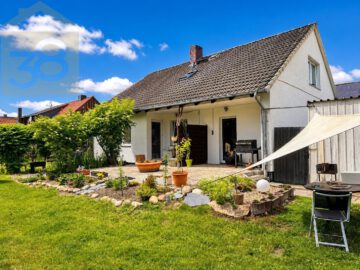 Modernes & saniertes Haus mit guter Rendite und Baugrundstück! Meine Immobilie = Mein Partner!, 38471 Rühen, Einfamilienhaus