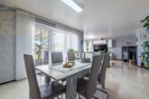 Essbereich - Doppelhaushälfte mit Pool und Kaminofen in Ummern!