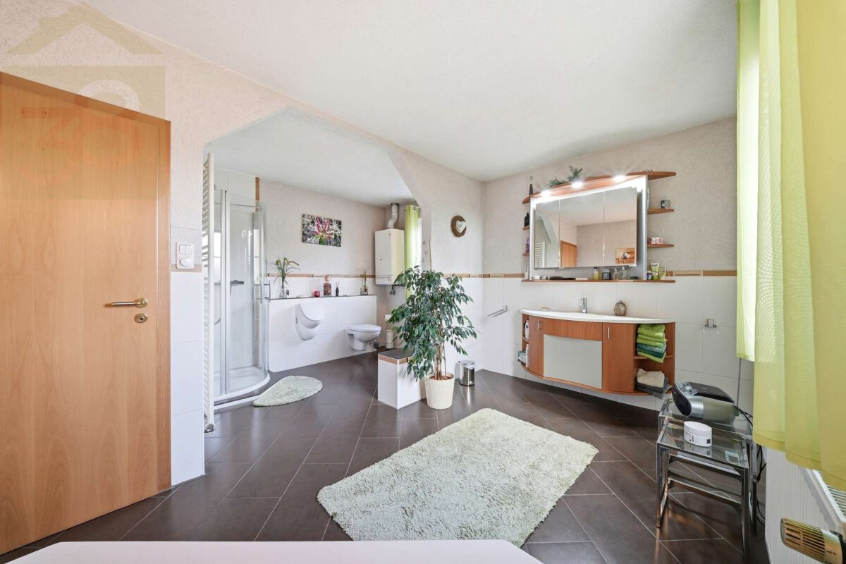 Badezimmer EG