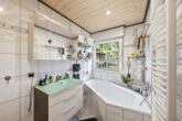Badezimmer - Gepflegtes Einfamilienhaus mit Pool in sehr guter Lage!
