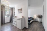Ankleidebereich - Neuwertige 4 Zimmerwohnung mit Balkon und Fahrstuhl im Kleekamp – Meine Immobilie=Mein Partner!