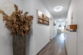 Flur - Neuwertige 4 Zimmerwohnung mit Balkon und Fahrstuhl im Kleekamp – Meine Immobilie=Mein Partner!