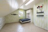 DG Kinderzimmer 2 - Modernes Einfamilienhaus mit Sauna, Kaminofen und Garten in Kästorf! Meine Immobilie=Mein Partner!