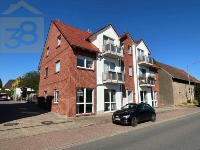 Zweizimmer-Wohnung mit Balkon und Einbauküche in Warmenau! Meine Wohnung = Mein Makler!, 38448 Wolfsburg, Dachgeschoss