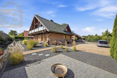Großzügiges Familienhaus mit Sauna und Terrasse in Flechtorf! Meine Immobilie = Mein Partner!, 38165 Lehre-Flechtorf, Einfamilienhaus
