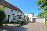 Hausansicht + Garage - Ein/Zweifamilienhaus mit 2 Wohneinheiten und Garage in Braunschweig-Lamme! Mein Haus = Mein Partner!