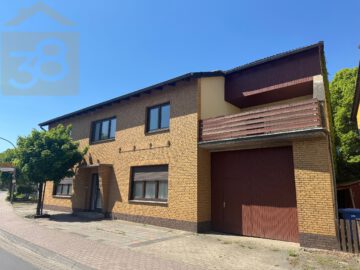 Einfamilienhaus mit alter Stallung und großem Grundstück!, 38465 Brome, Einfamilienhaus