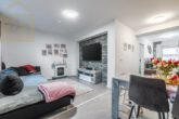 Wohnzimmer EG - modernisiertes Reihenmittelhaus mit überdachter Terrasse in Vorsfelde! Mein Haus = Mein Partner!
